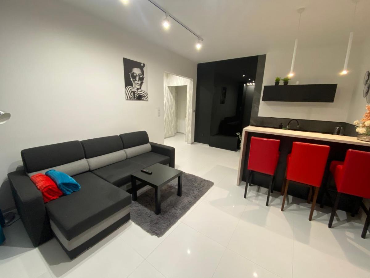 Apartamenty Planeta ビエルスコ・ビアバ エクステリア 写真
